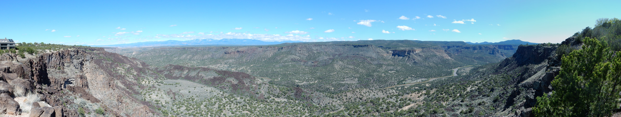 Panorama of
              White Rock Canyon