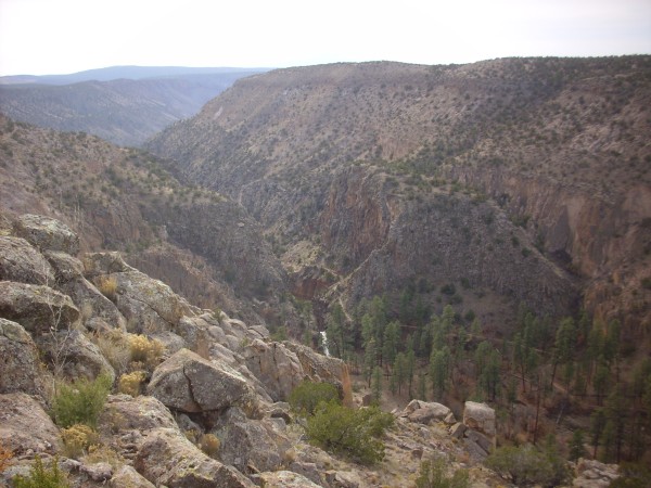 Contact between
          Cerros del Rio and Bandelier Tuff in lower Frijoles Canyon
